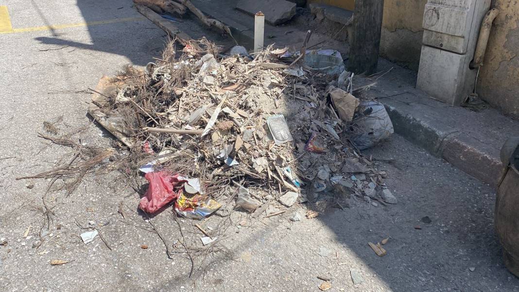 6 yıl önce kiraya verdiği evine girince dehşete düştü! İnsan bunu nasıl yapabilir? 5